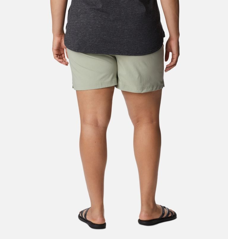 Women's Columbia On The Go Shorts Olive | Plus Size CA-O85L3